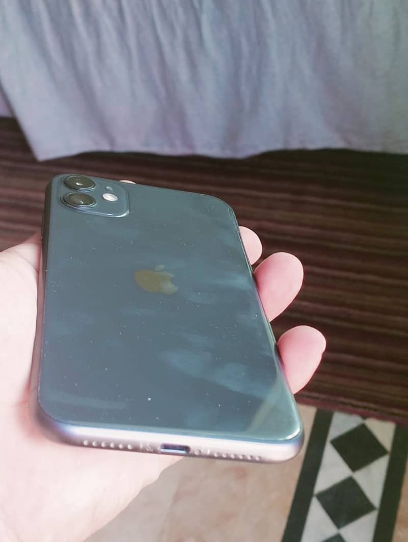 Iphone 11 PTA APPROVED 5