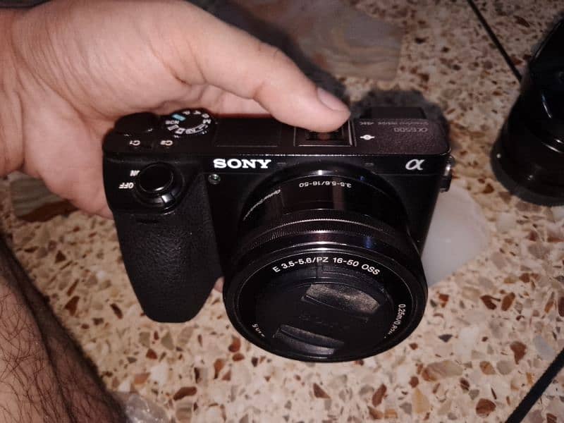 sony a6500 with sony 35mm 1.8 and kit lens 1