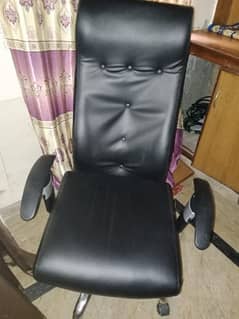 office chair all ok new condition