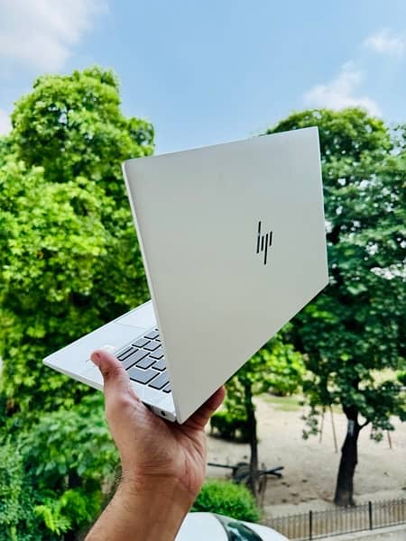 HP Elitebook 830 G7 4