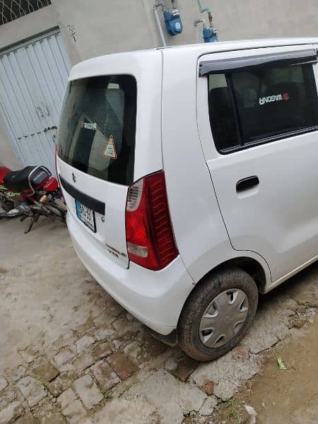 Suzuki Wagon R 2022 11