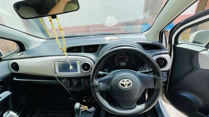 Toyota Vitz 2012/16 isb registered 9