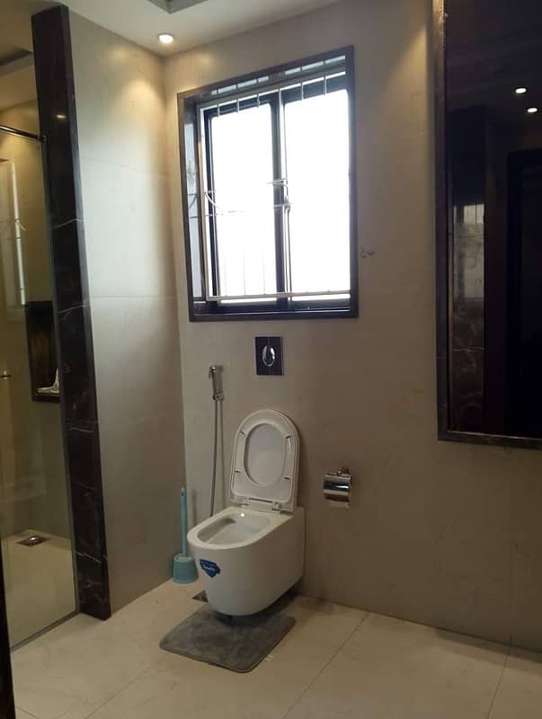 1 Kanal Fully Furnished Upper Portion Available For Rent In DHA Lahore. . . . . . 8