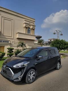 Toyota Sienta 2018 0