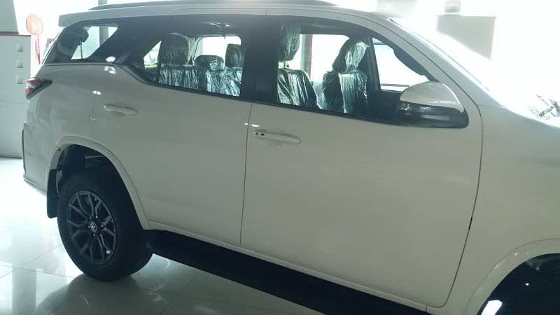 Toyota Fortuner 2024 Grs 2