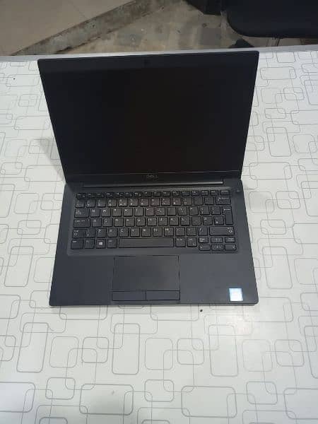 DELL latitude series 7390 2