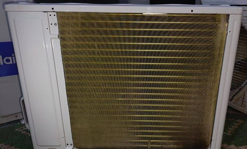 Haier 1.5 ton non inverter Ac like a new 5