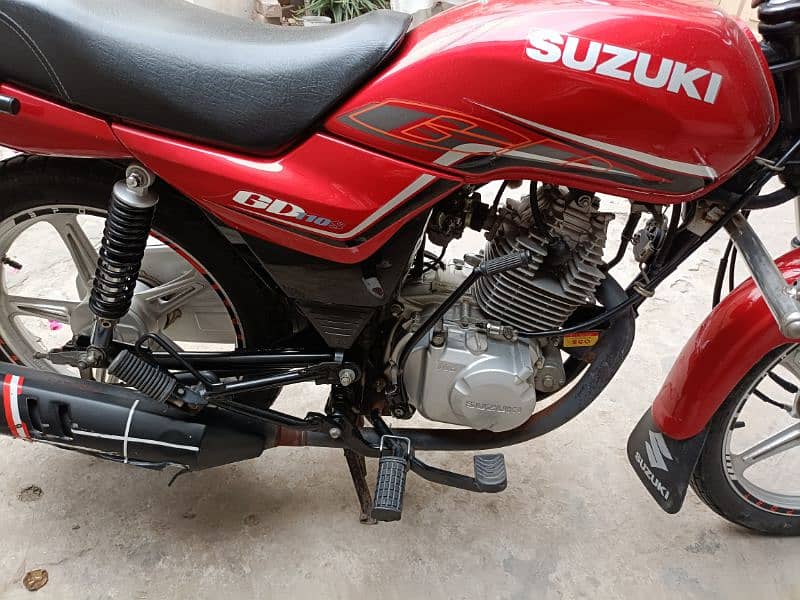 Suzuki GD 110s 3