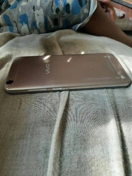 i m selling Vivo y66 dual sim pta approved sell n exchange 5