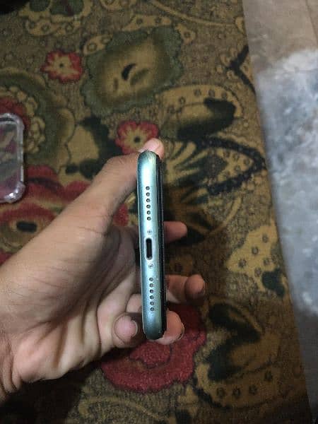 Iphone 11 factory unlocked "Contact on WhatsApp" 03186450625 3