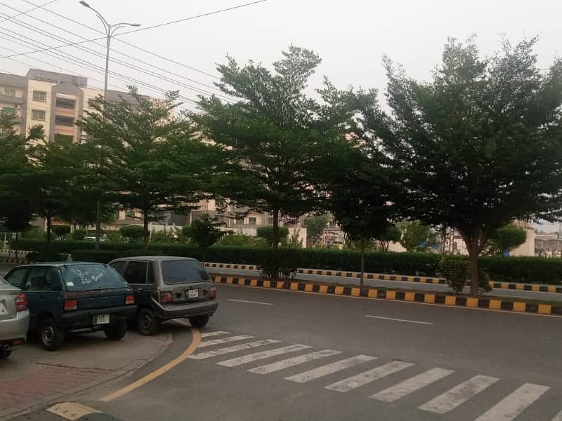 Flat For Sale In Askari 11 - B, Lahore 6