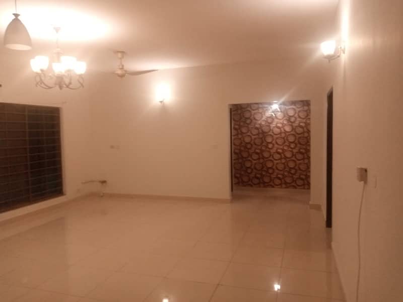 Flat For Sale In Askari 11 - B, Lahore 10