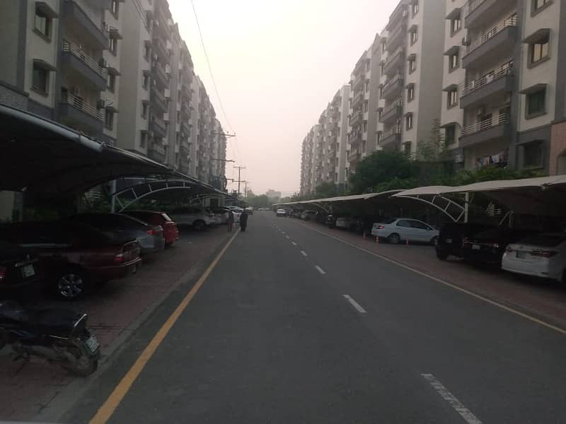 Flat For Sale In Askari 11- B, Lahore 3