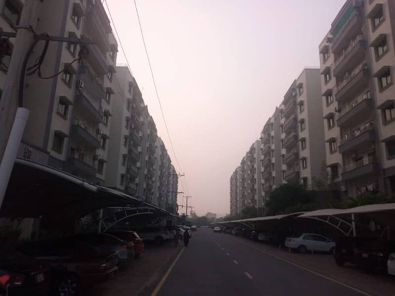 Flat For Sale In Askari 11- B, Lahore 4