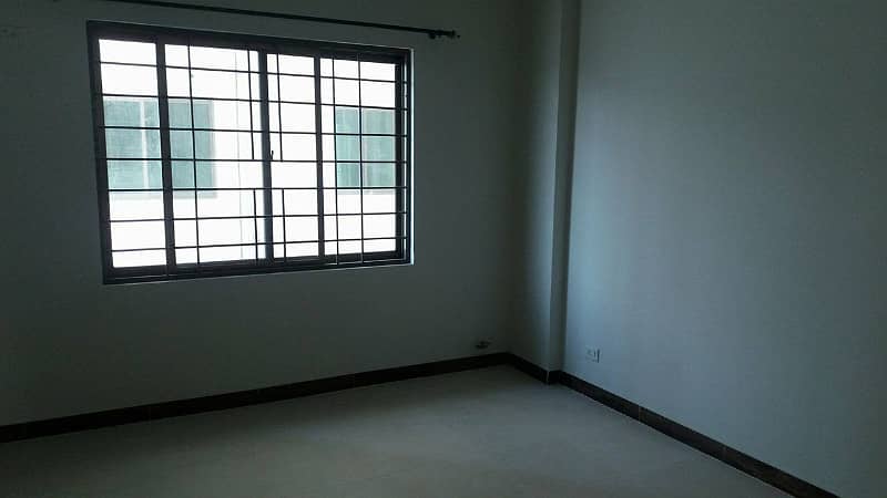 Flat For Sale In Askari 11- B, Lahore 10