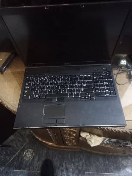 Dell m6500 i7 1st genretion 1gb nvidia graphic card 5