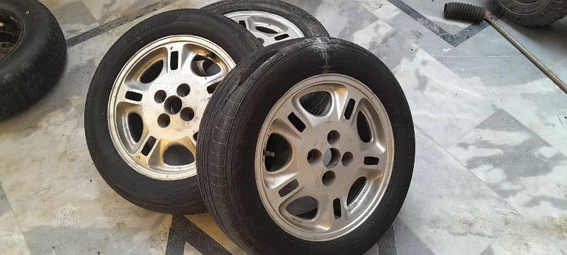 rims and tyres 185/65 R15 (15 inch) 5