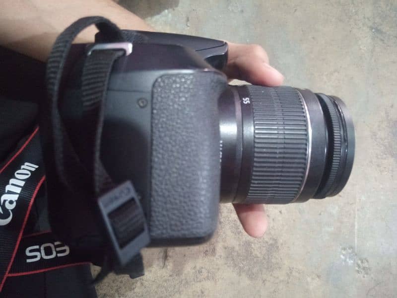 DSLR Camera Canon 1300D 3