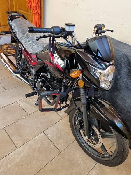 Suzuki GR-150 2024 /400km use BRAND NEW CONDITION 4