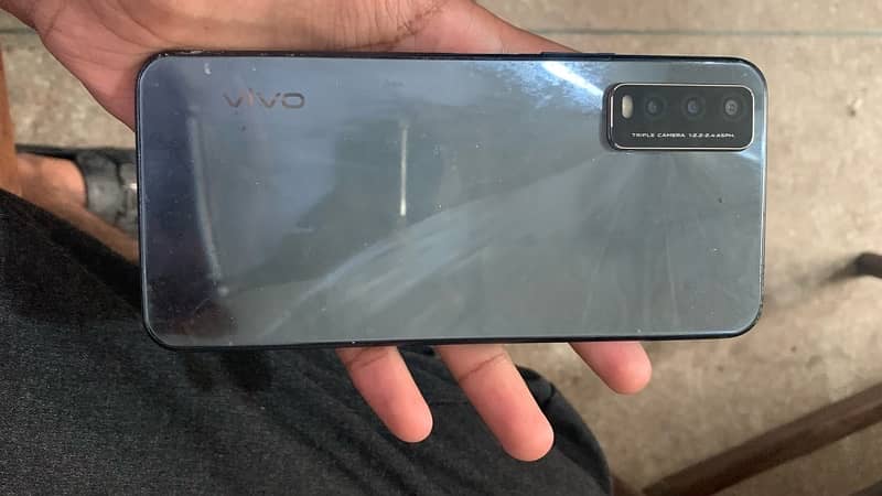 vivo y20 (4gb /64) 2