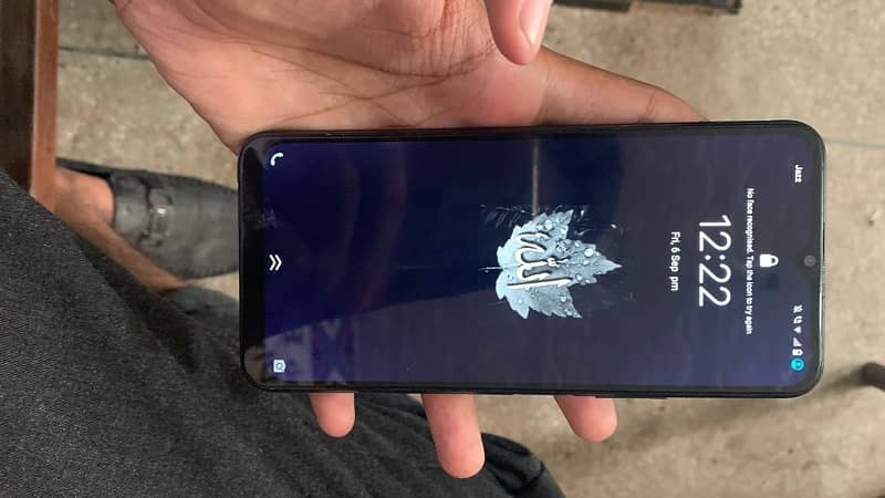 vivo y20 (4gb /64) 5