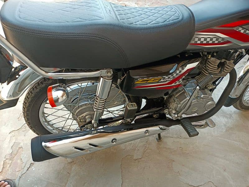 Honda CG125 6