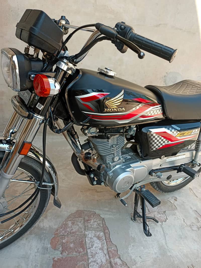 Honda CG125 13