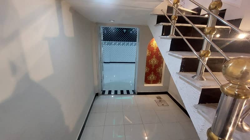 Prime Location House Sized 3 Marla In Arbab Sabz Ali Khan Town Executive Lodges 11