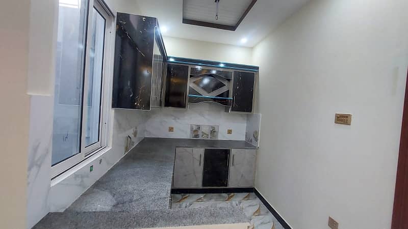 Prime Location 5 Marla House For sale In The Perfect Location Of Warsak Road 24