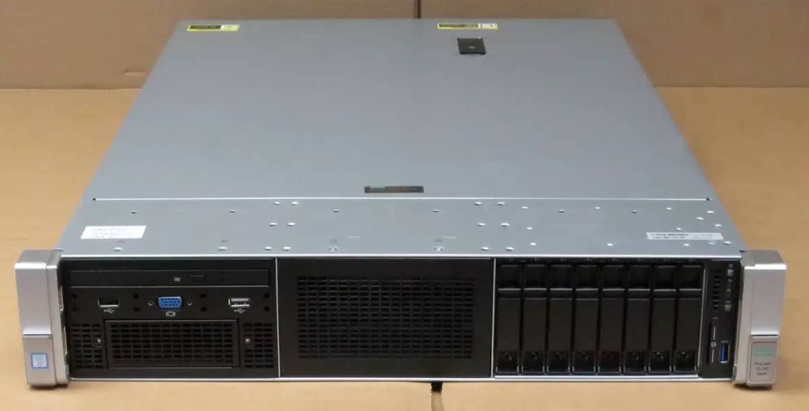 HP ProLiant DL380 Gen9 & Dell PowerEdge R730 4