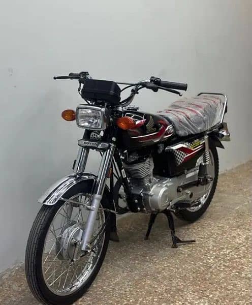 BRAND NEW CONDITION HONDA CG 125 MODEL 2024 2