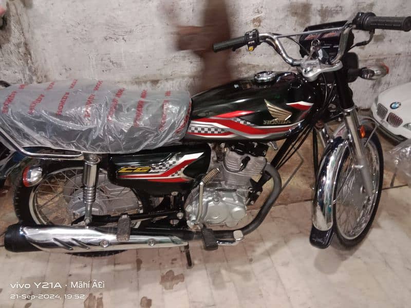 cg 125 Honda black color new kesi gari h 10