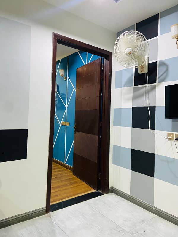 Par day short time furnished apartment available 6