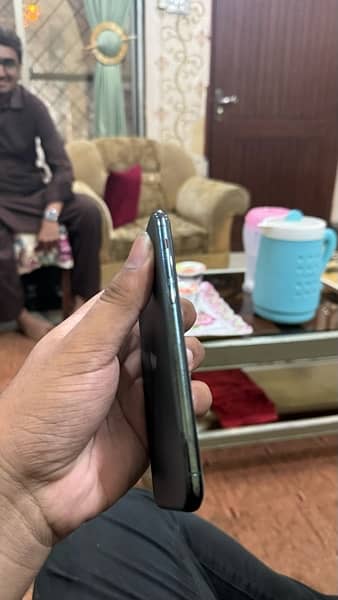 Iphone 11 pro pta approved 2