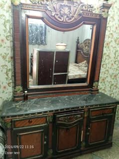 Dressing table