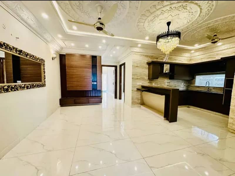 10 marla house for sale in paragon city lahore 6