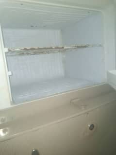 I am selling fridge 0