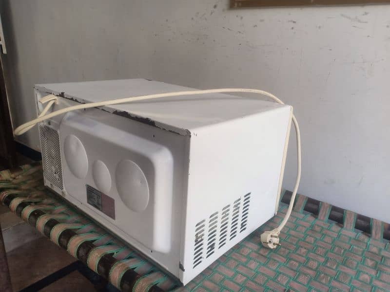 Dawlance oven DW131a microwave oven 2