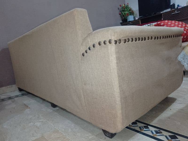 L Shaped sofa with center table 4