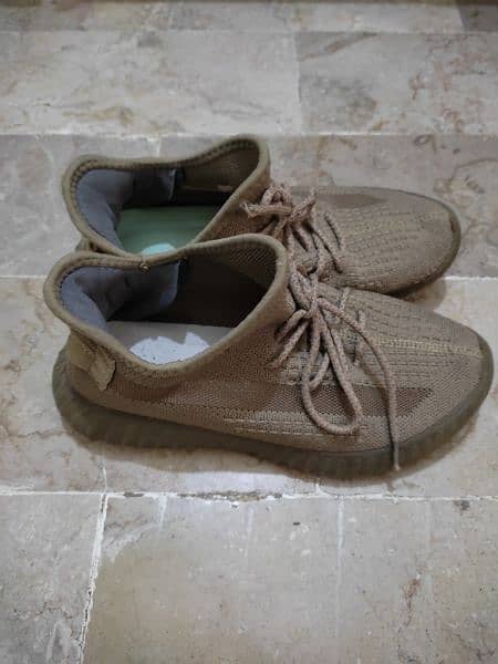 Yeezy | Shoes | Footware 2