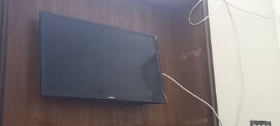 urgent sale samsung LCD