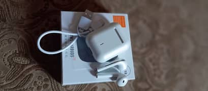 brand new condition mai hai earpod 10/10