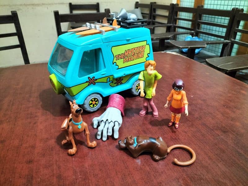 Scooby Doo cars and character 9