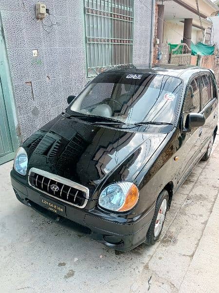 Beautiful Hyundai Santro 2005, Genuine inside and outside 4