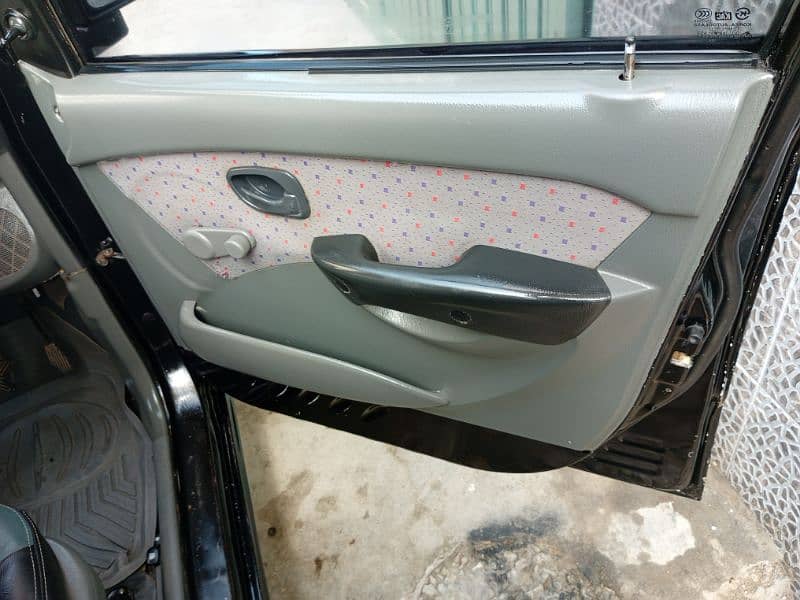 Beautiful Hyundai Santro 2005, Genuine inside and outside 9