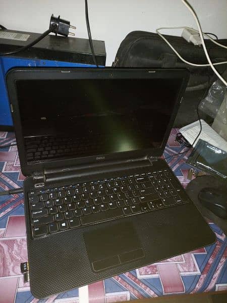 Dell inspiron i7 5537 (4th gen) 1