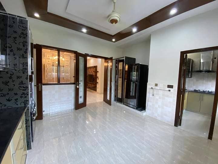 1 Kanal House For Rent in Bahria Town Lahore 8