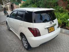 Toyota IST 2007