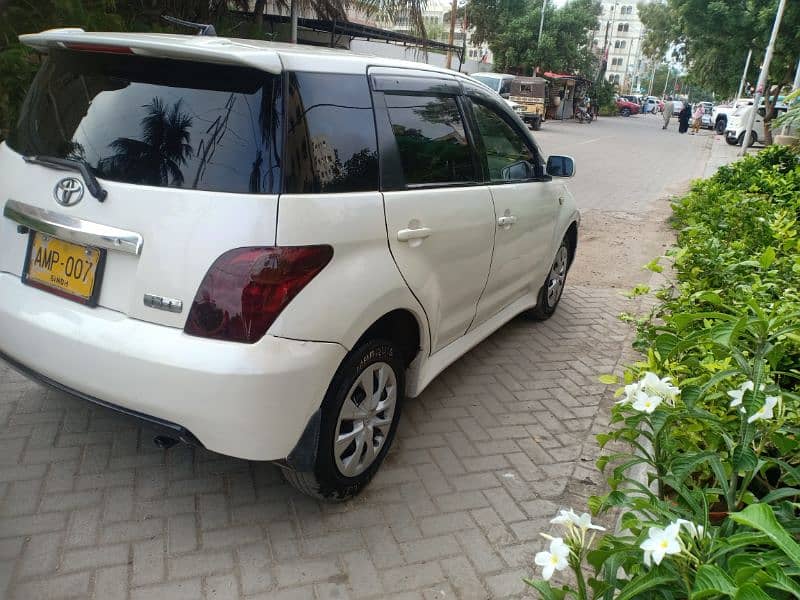 Toyota IST 2007 7