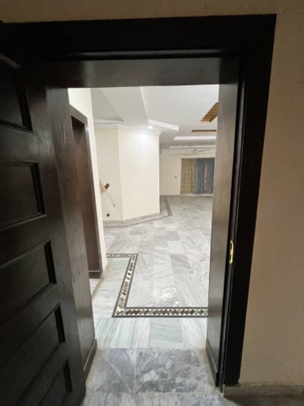 1 kanal UPPER PORTION AVAILABLE FOR RENT IN GULBERG GREEN ISLAMABAD 1